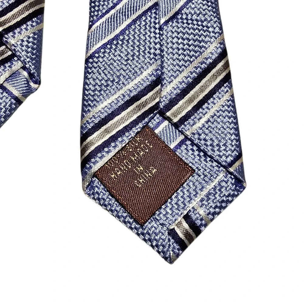Tasso Elba SPA Mens Luxury Tie Blue  Silver Stripes 100% Silk‎ Neckwear Necktie